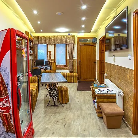 Kis Panzio*** * ハイデゥソボスロー