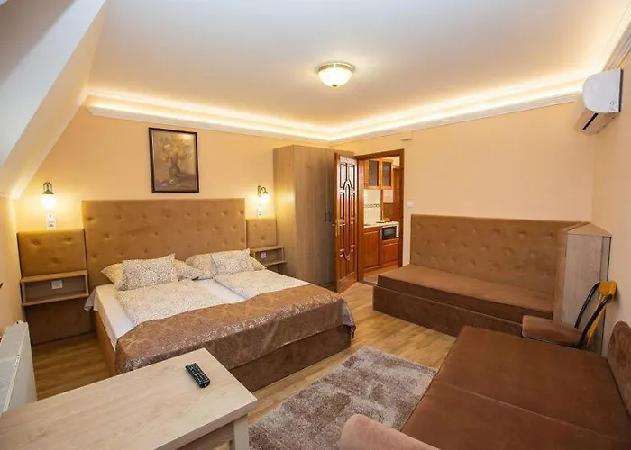 Kis Panzio*** Bed & Breakfast Hajdúszoboszló